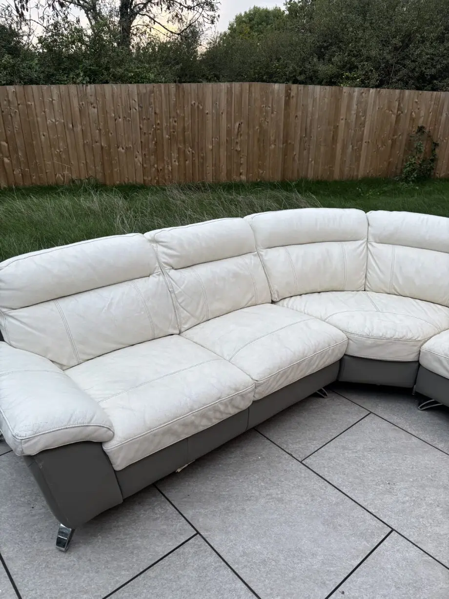 STUNNING GREY AND CREAM CORNER SOFA
