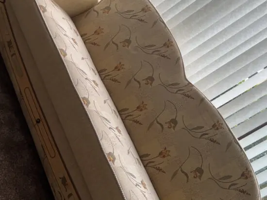 3 seater setty/sofa bed with storage