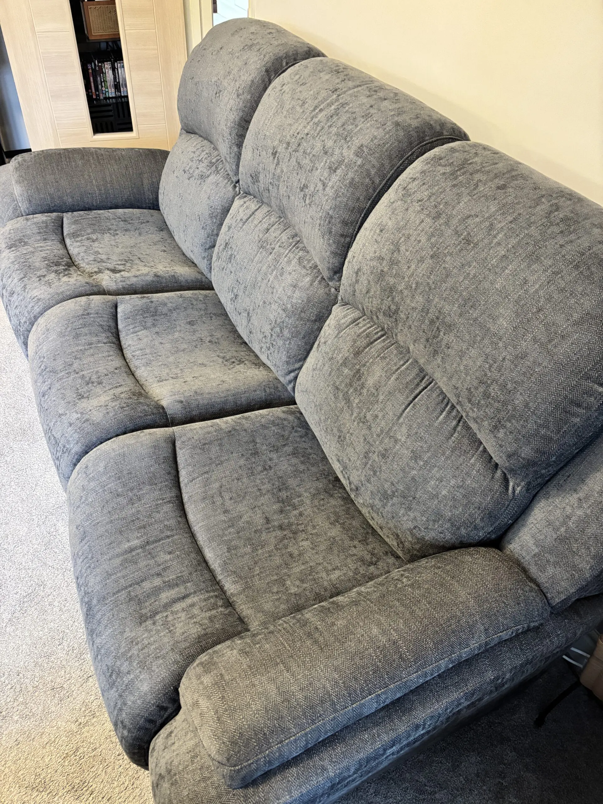 La-Z-boy 2 seater recliner with centre consul & 3 seater sofa