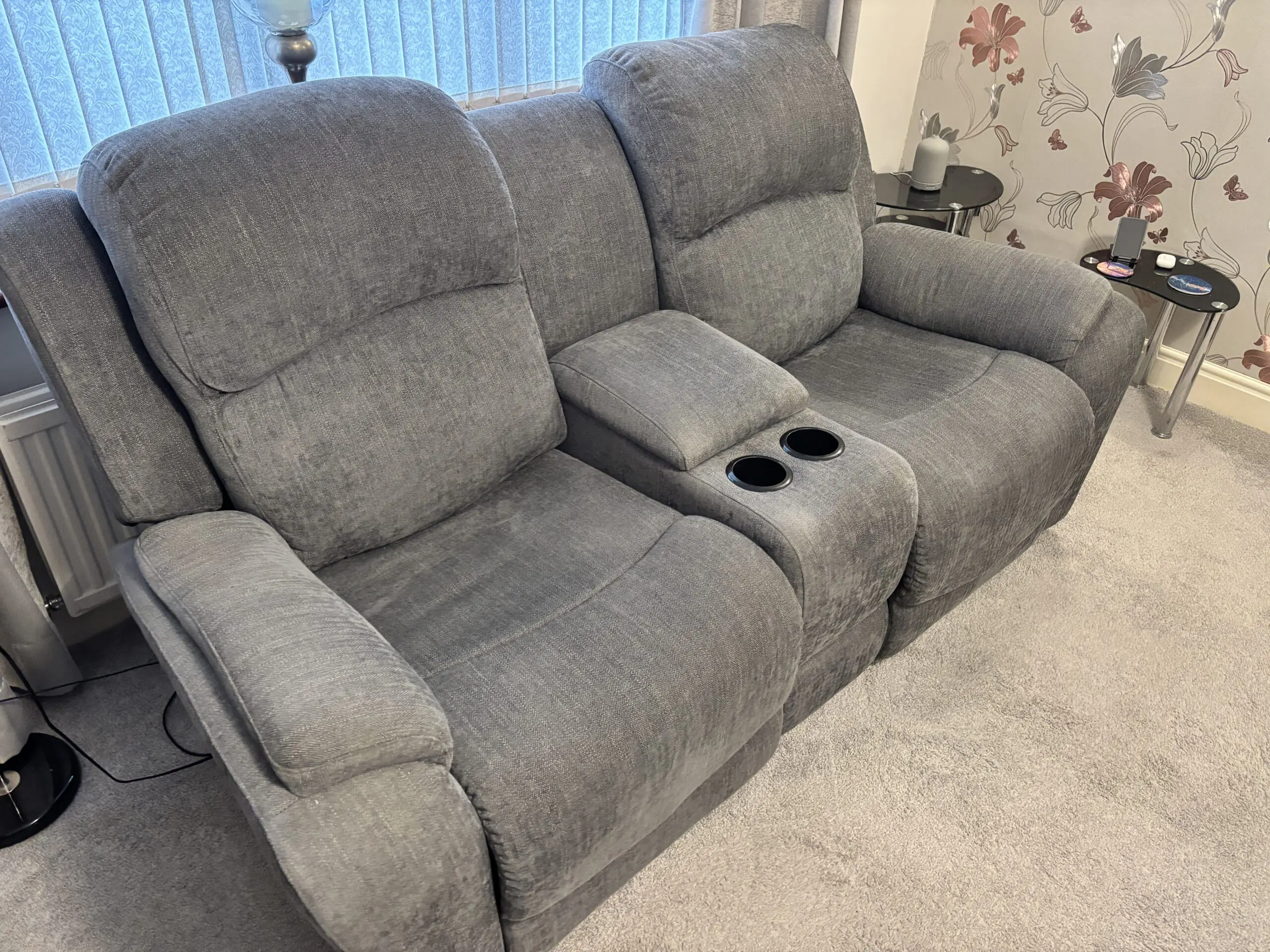 La-Z-boy 2 seater recliner with centre consul & 3 seater sofa