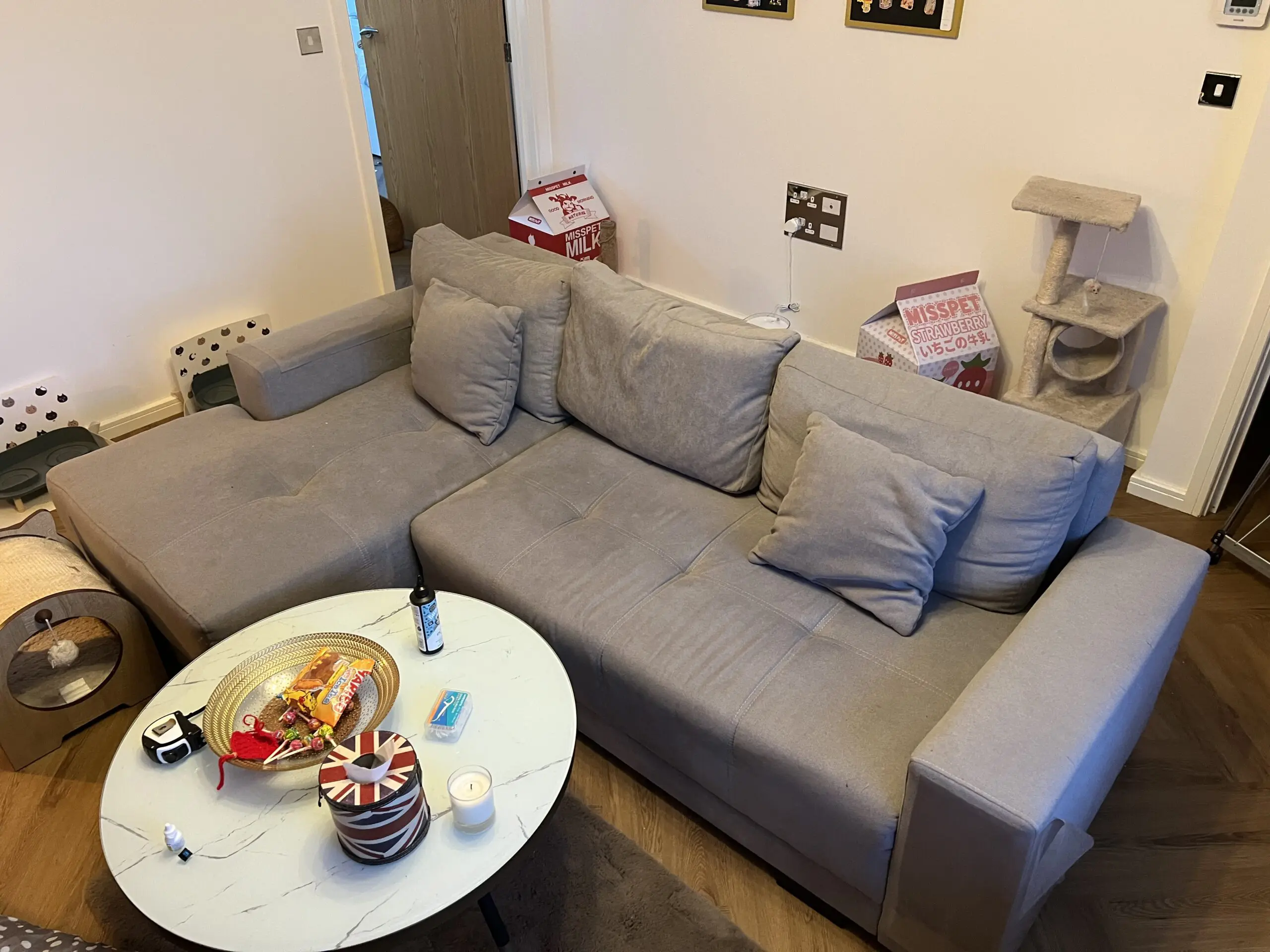 Comfortable 3-Seater / Sofa Bed