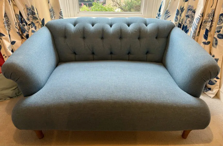 Loaf, 2-seater Dixie Sofa in sherbet blue wool