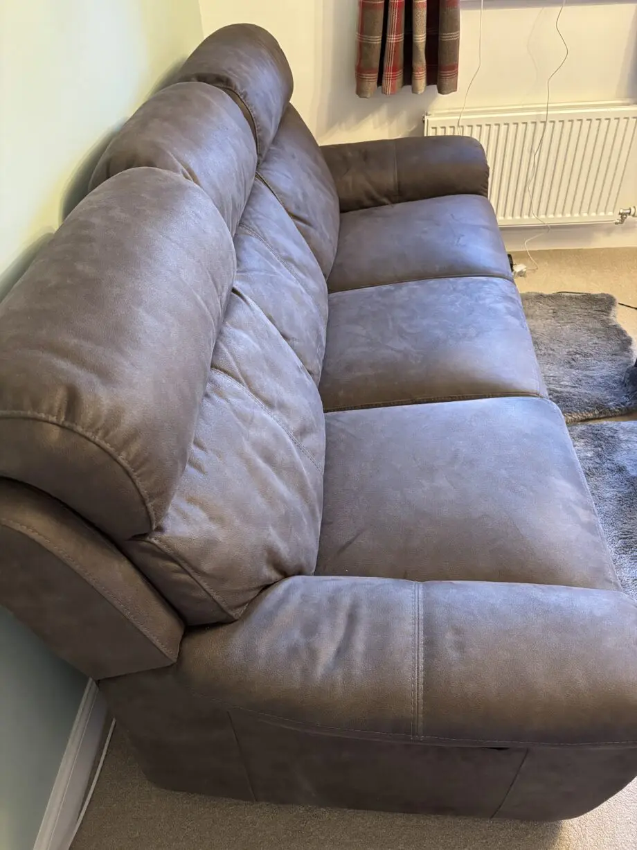 DFS 3seater manual recliner