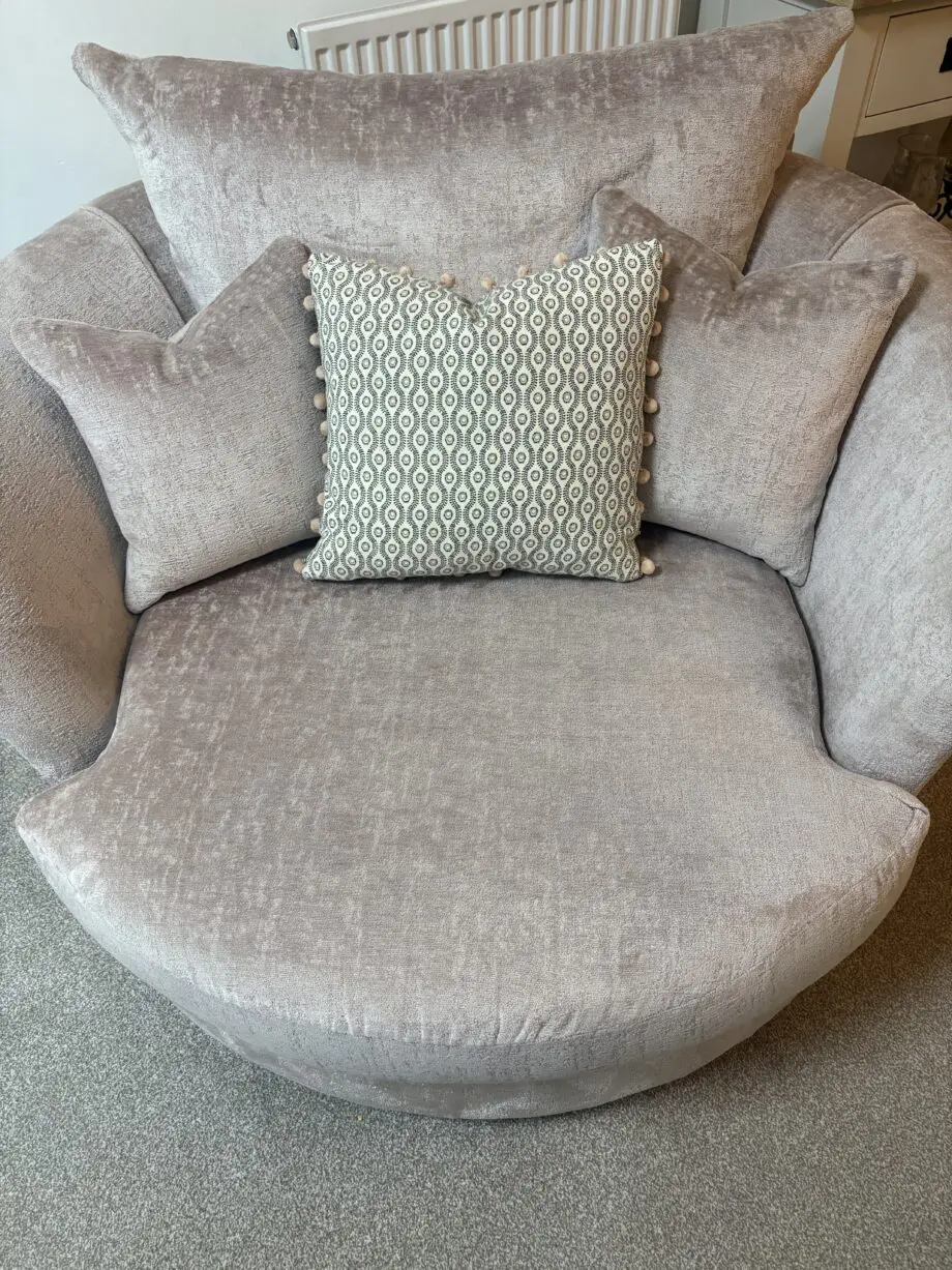 Sofology pale dusky pink, swivel round cuddle chair