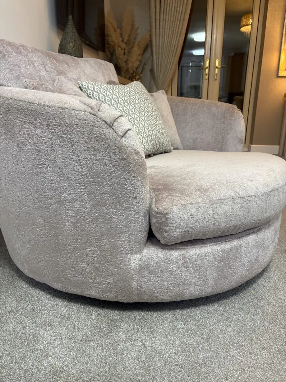 Sofology pale dusky pink, swivel round cuddle chair