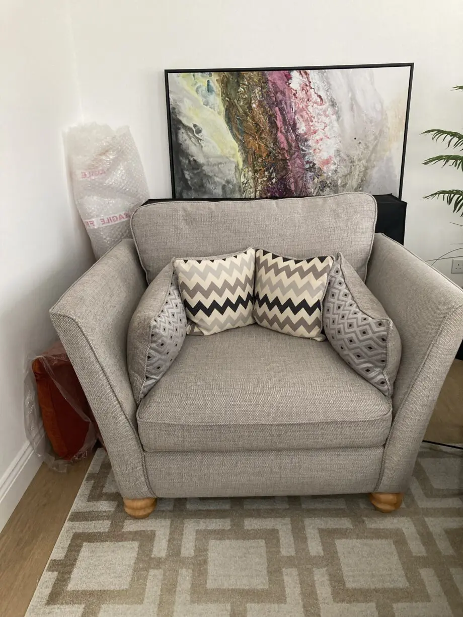 Oak furnitureland gainsborough sofa set