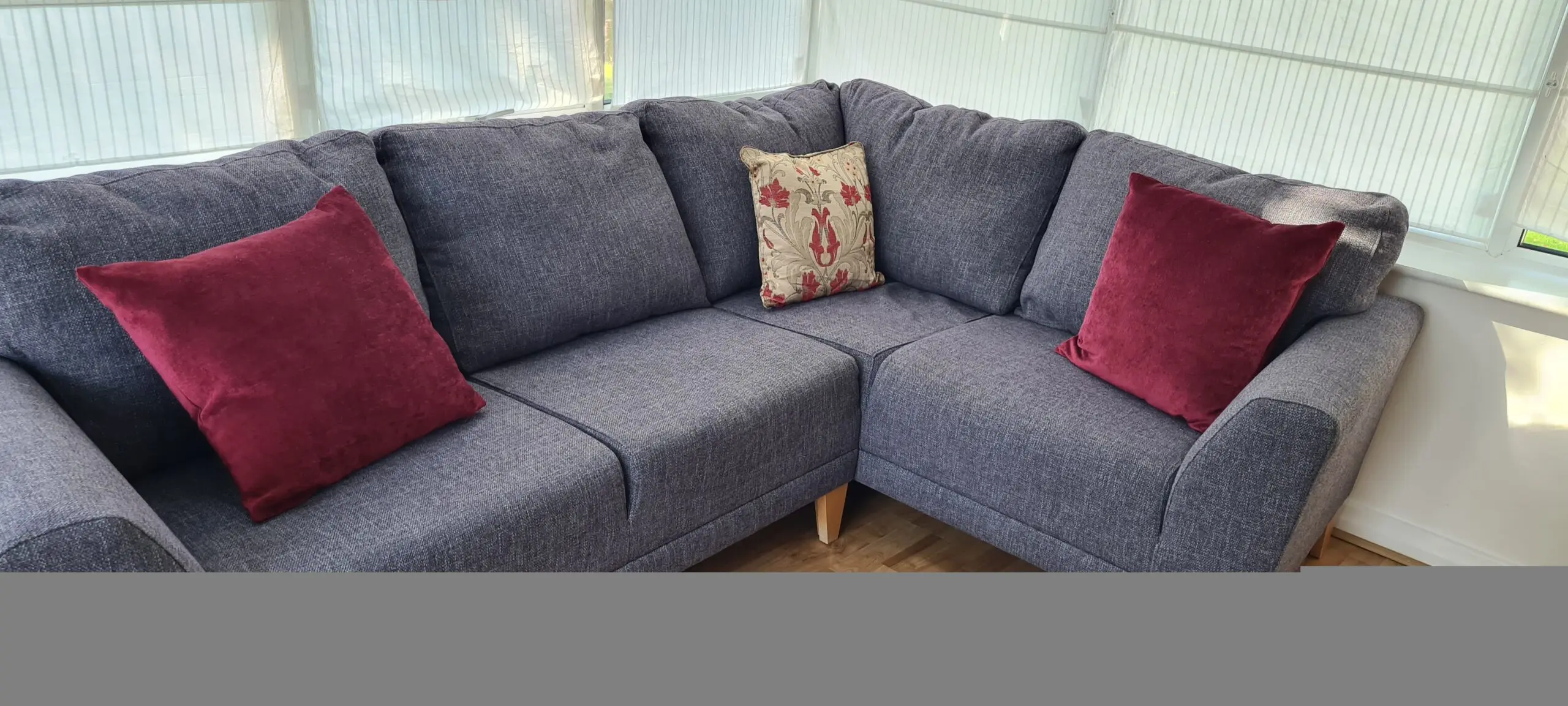 Immaculate corner sofa from DFS