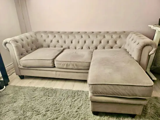 3 seater like new Chesterfield grey sofa with chaise