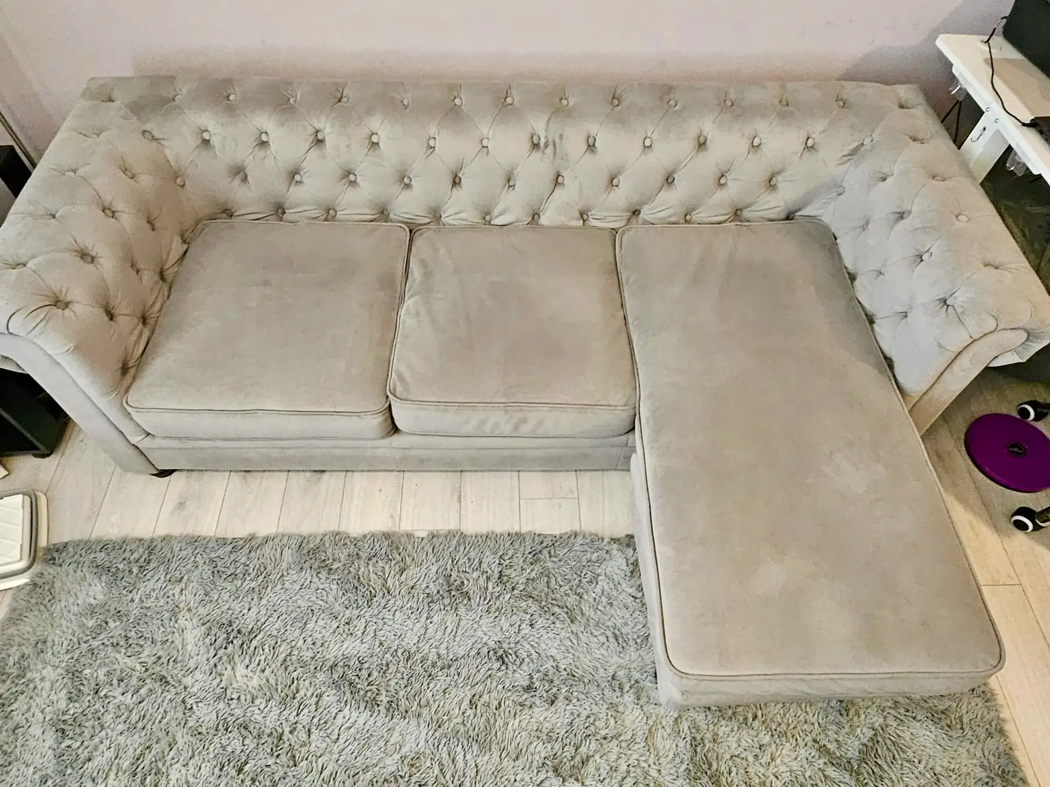 3 seater like new Chesterfield grey sofa with chaise