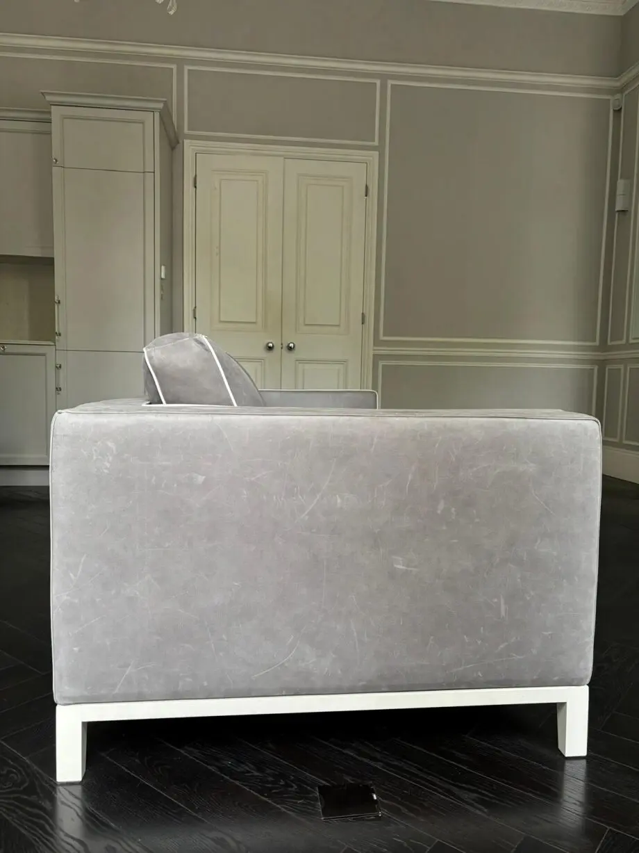 High quality Bespoke “B&B Italia-style” sofa MADE IN ITALY in Elephant Grey