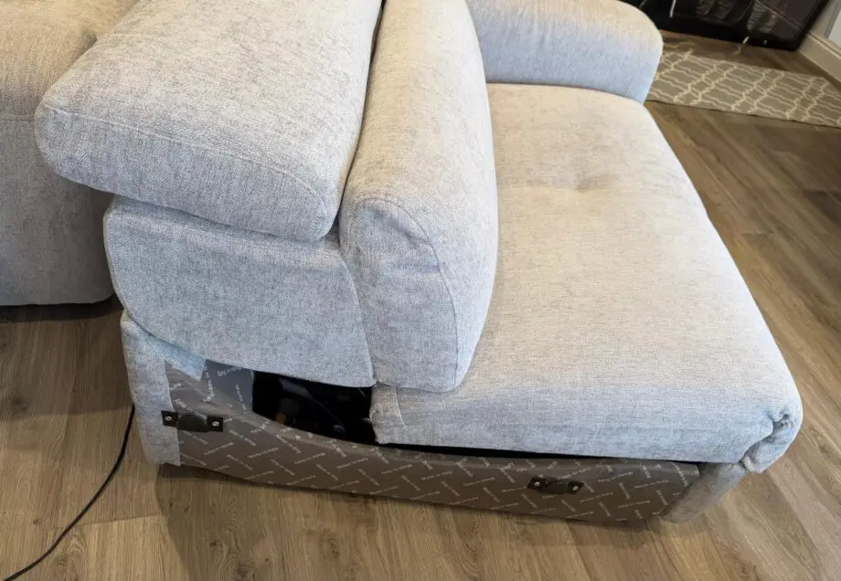 Large Grey Nicolleti Figaro Chaise Power Recliner