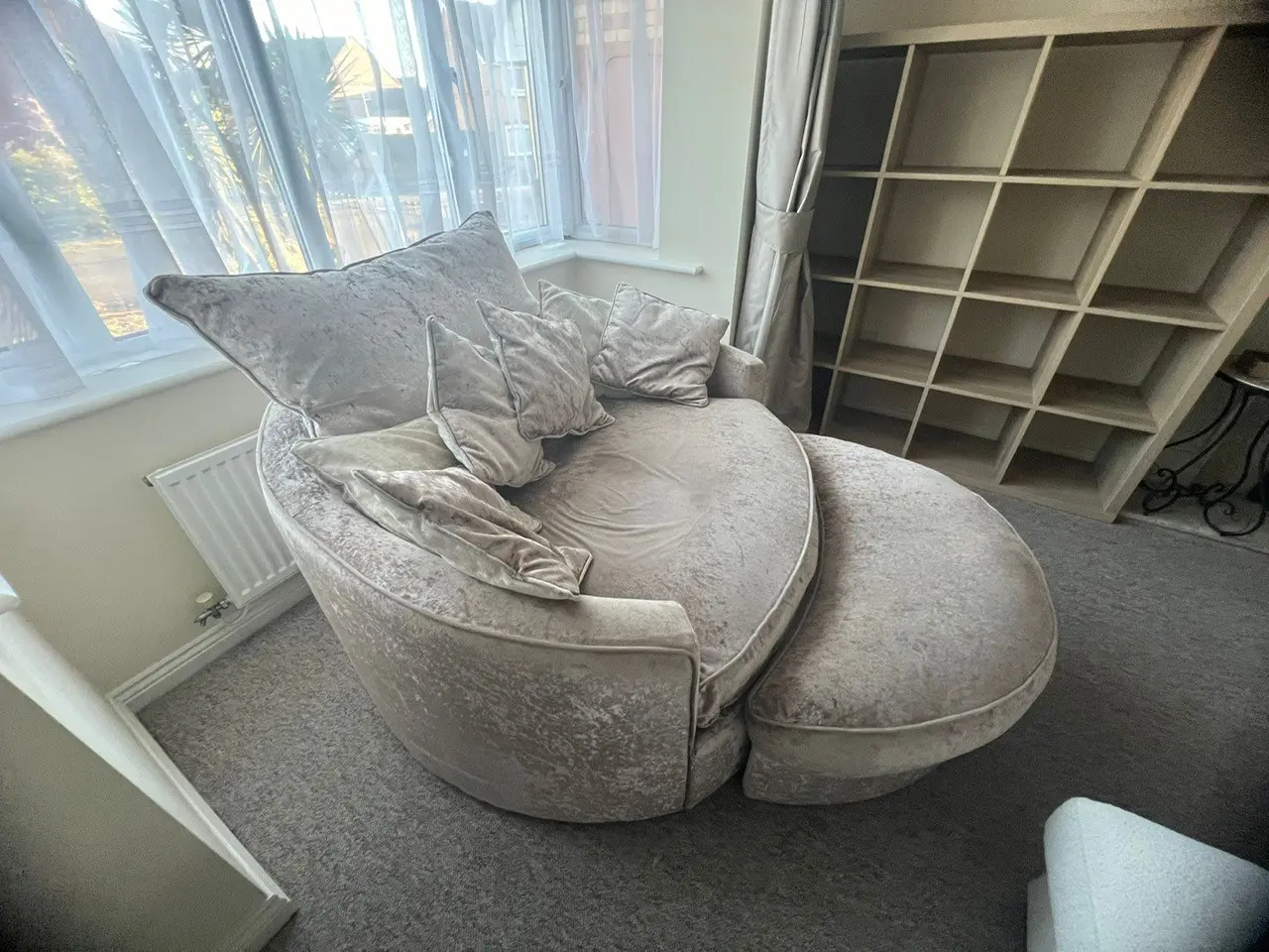 Cuddle Chair with foot stool