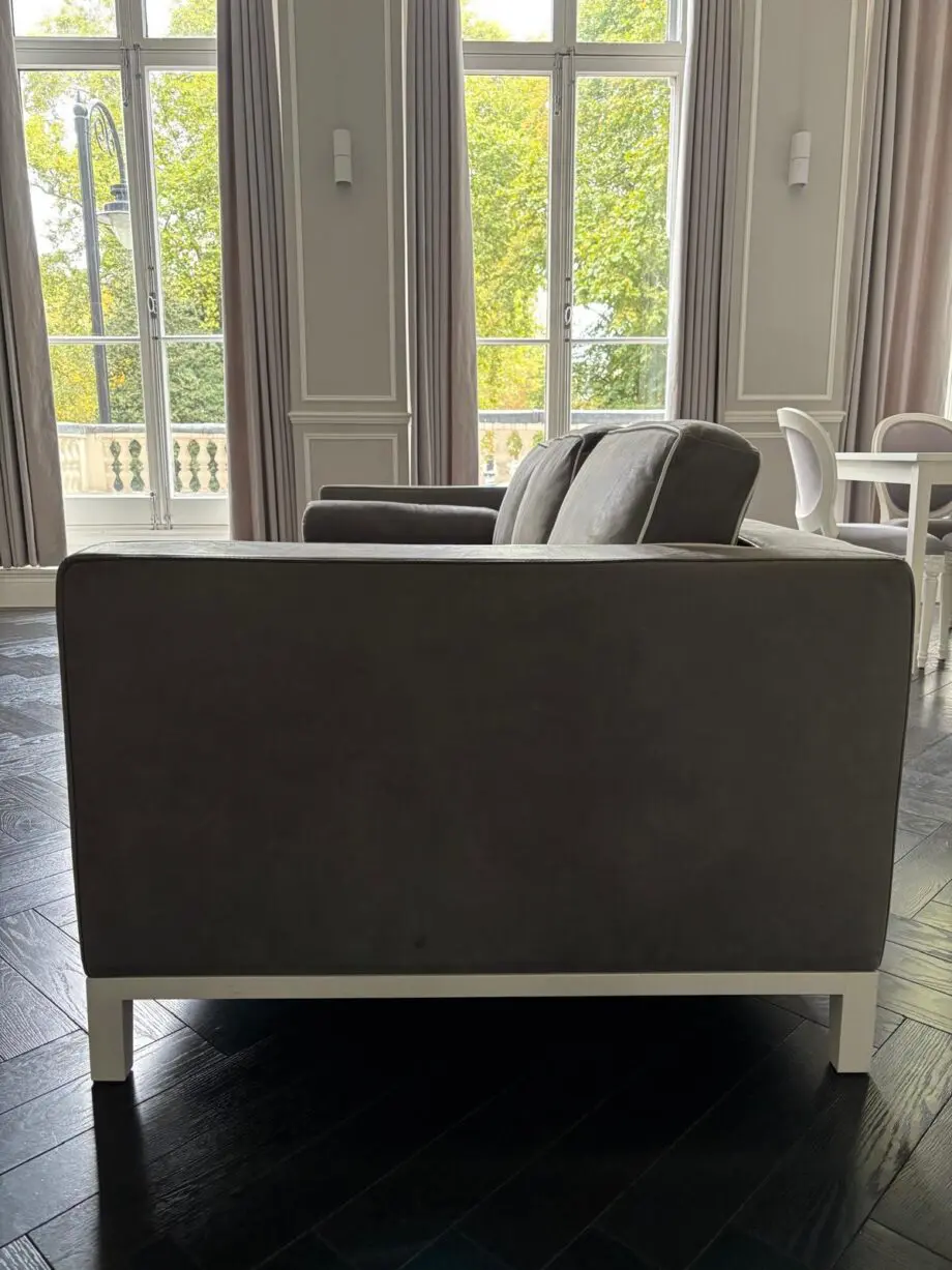 High quality Bespoke “B&B Italia-style” sofa MADE IN ITALY in Elephant Grey