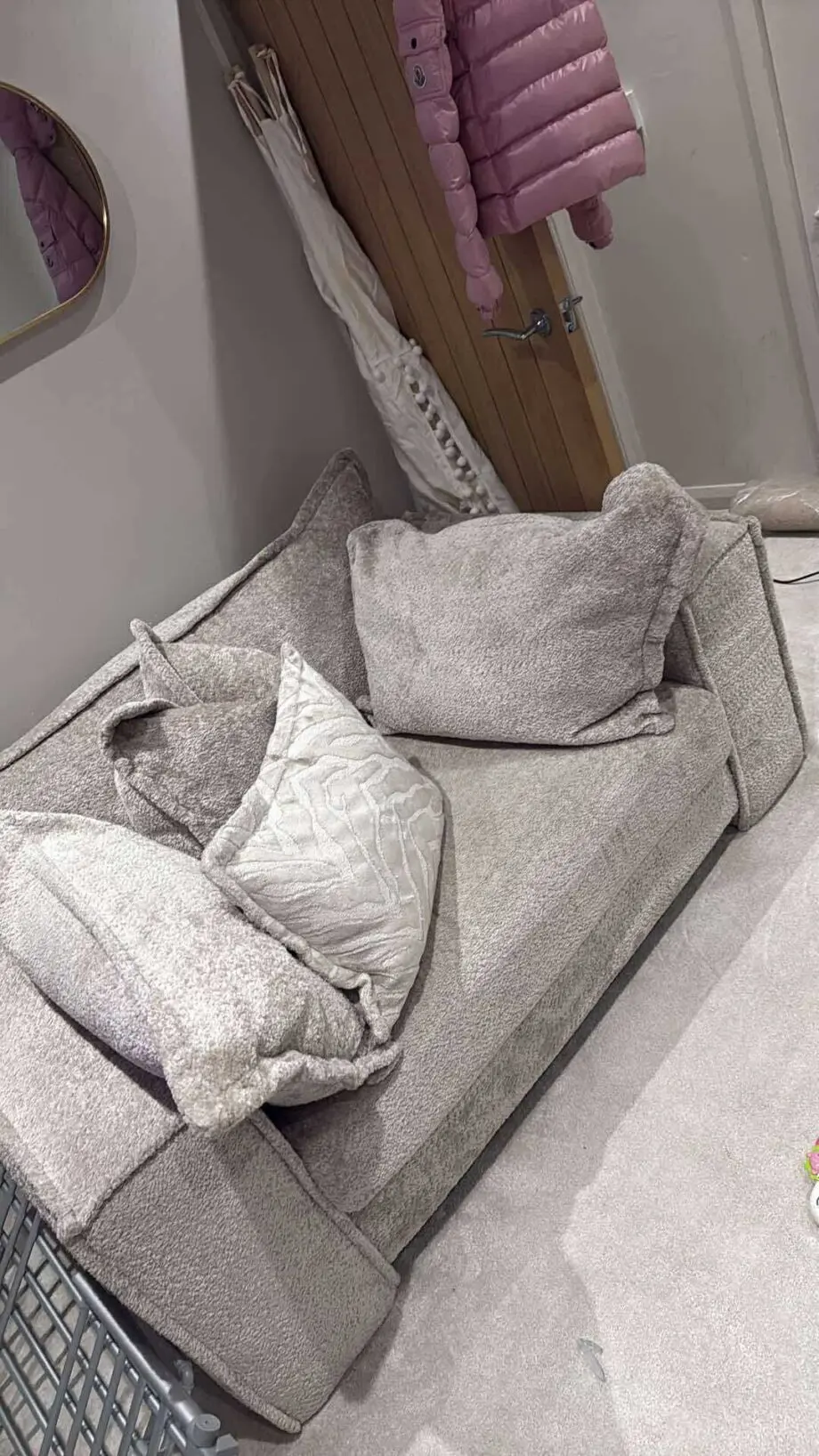 dfs zanetta 2 seater & cuddle