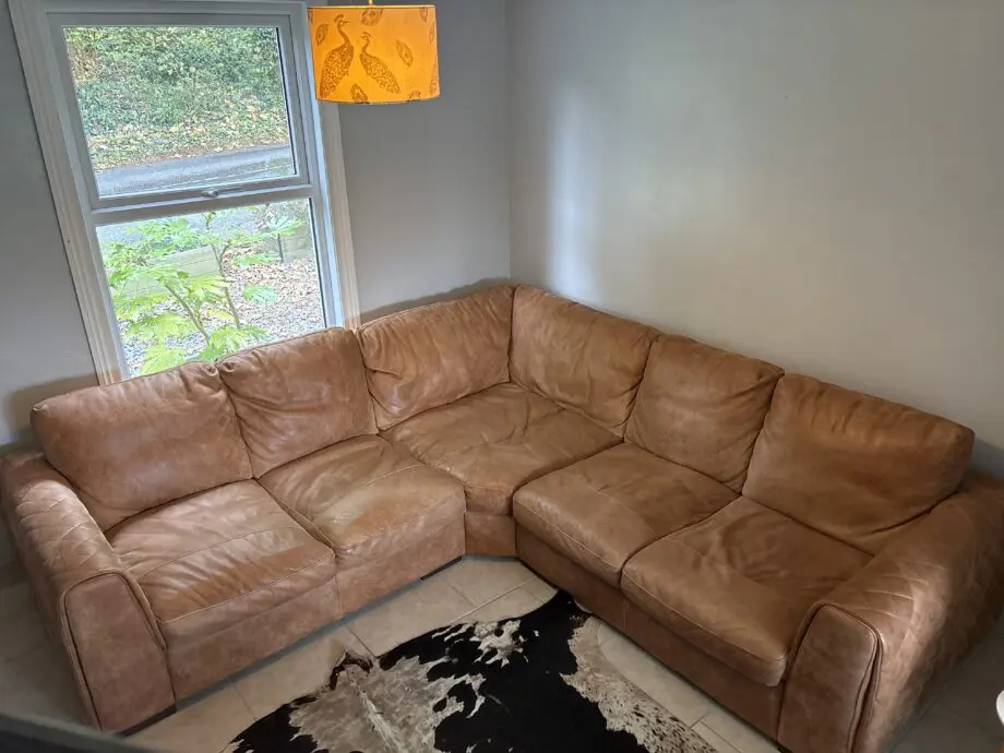 Genuine leather brown corner sofa