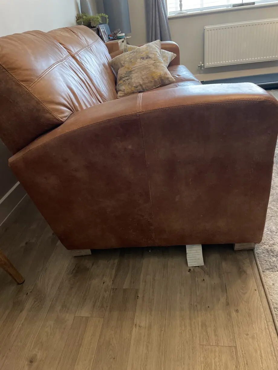 DFS Caeser tan leather sofa set