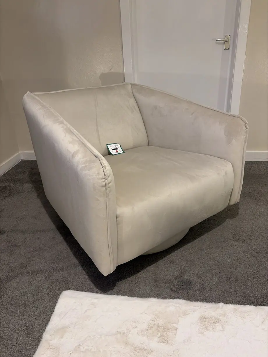 DFS SWIVEL CHAIR