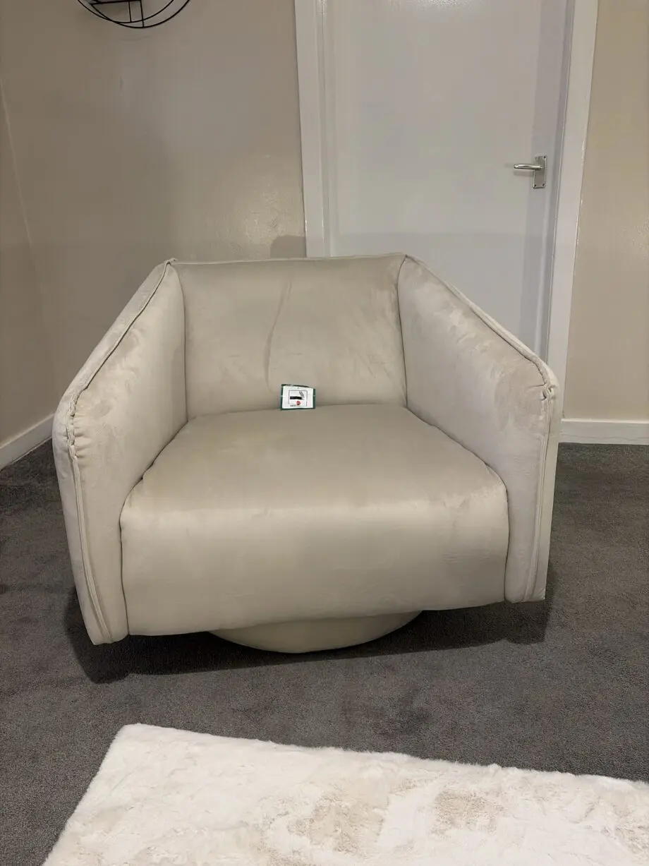 DFS SWIVEL CHAIR