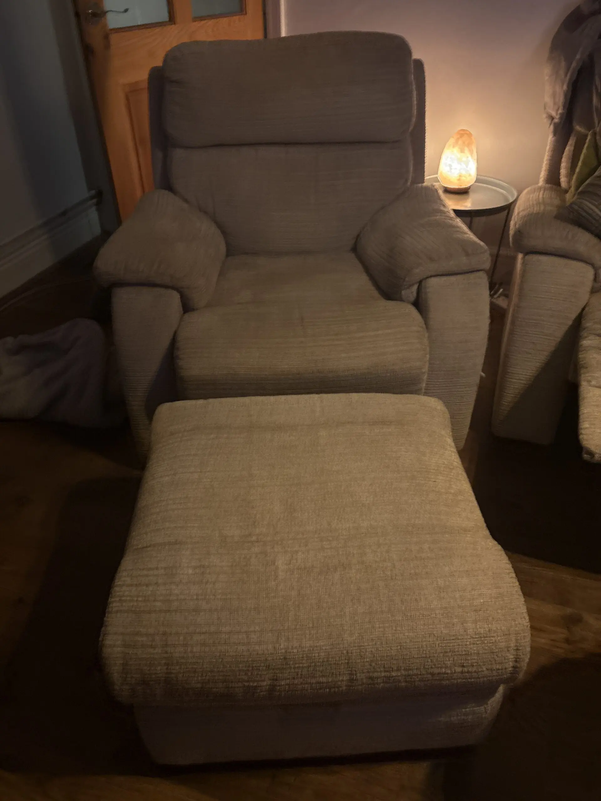 3 seater recliner sofa & arm chair with poof foot stool