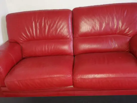 High Quality Bardi Genuine Italian Leather 2 Seater Sofa in Red in Excellent Condition