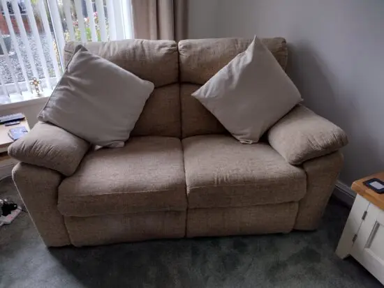 Laz-boy-recliner sofa and chairs beige