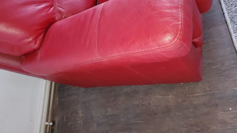 High Quality Bardi Genuine Italian Leather 2 Seater Sofa in Red in Excellent Condition