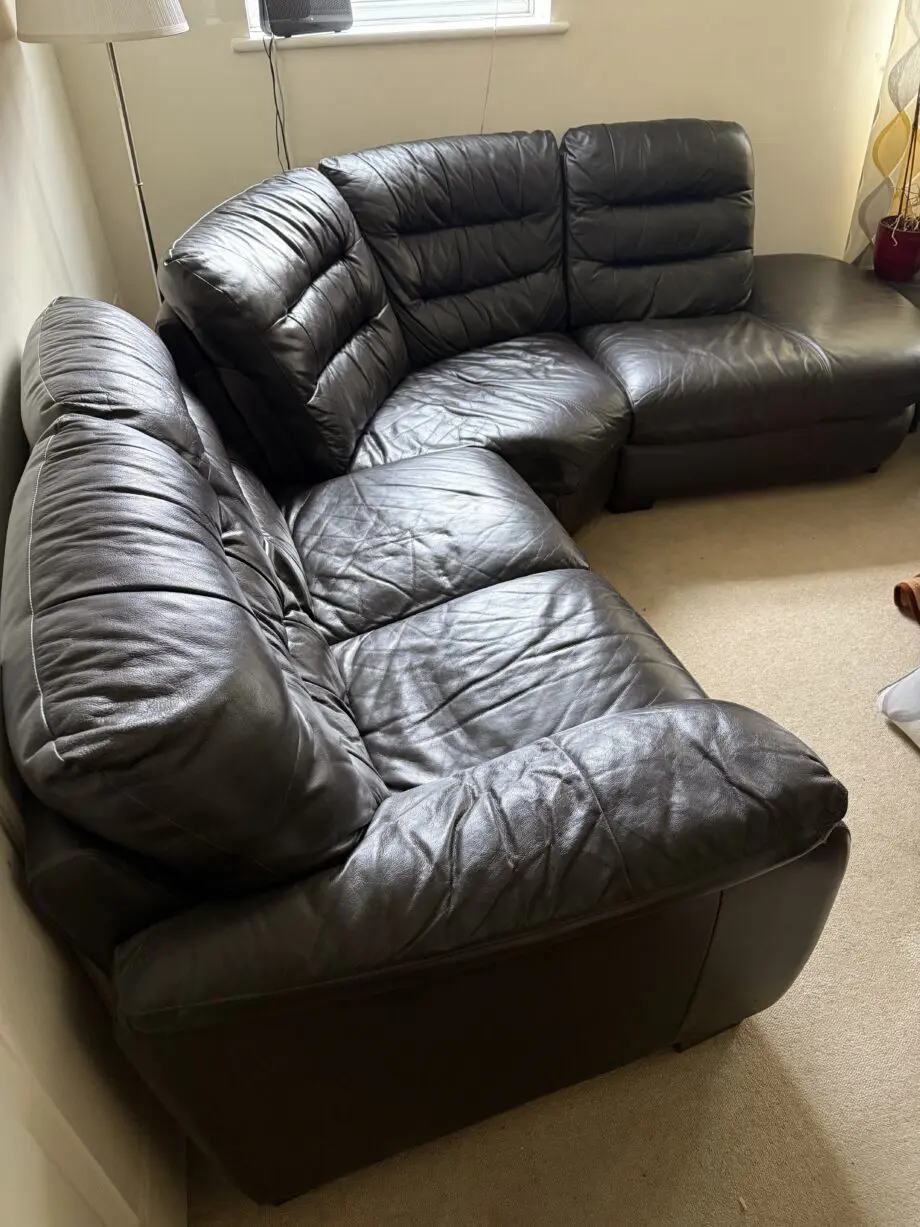 Brown DFS Leather Corner Sofa – 5 Seater – Excellent Condition