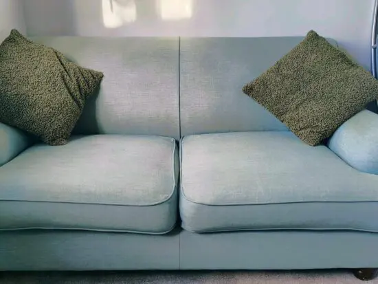 High quality cozy 2-seater in turquoise