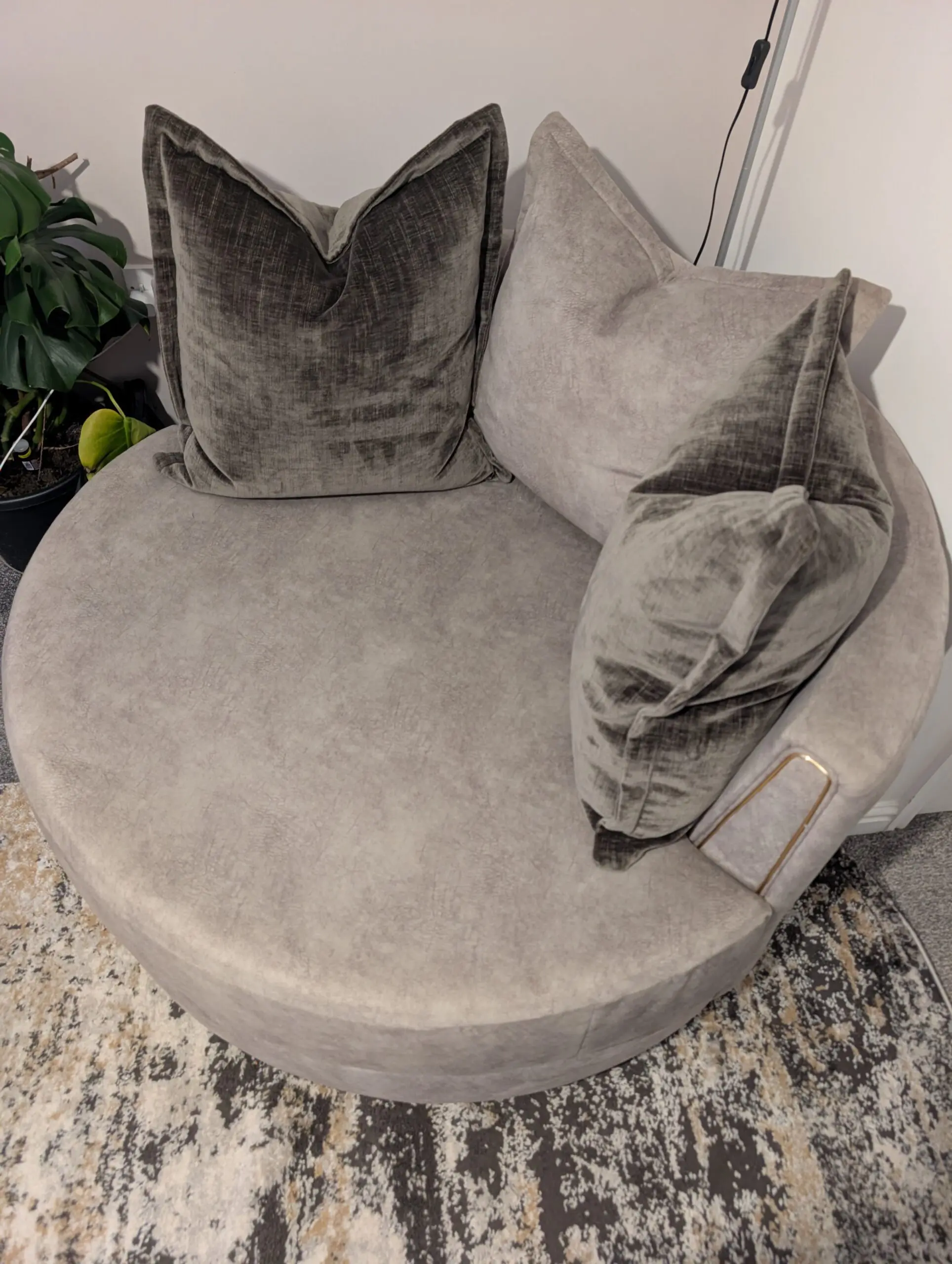 DFS Devine Swivel Chair - chocolate combination