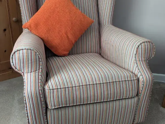 Highback Armchair's with footrest mechanism (x2)