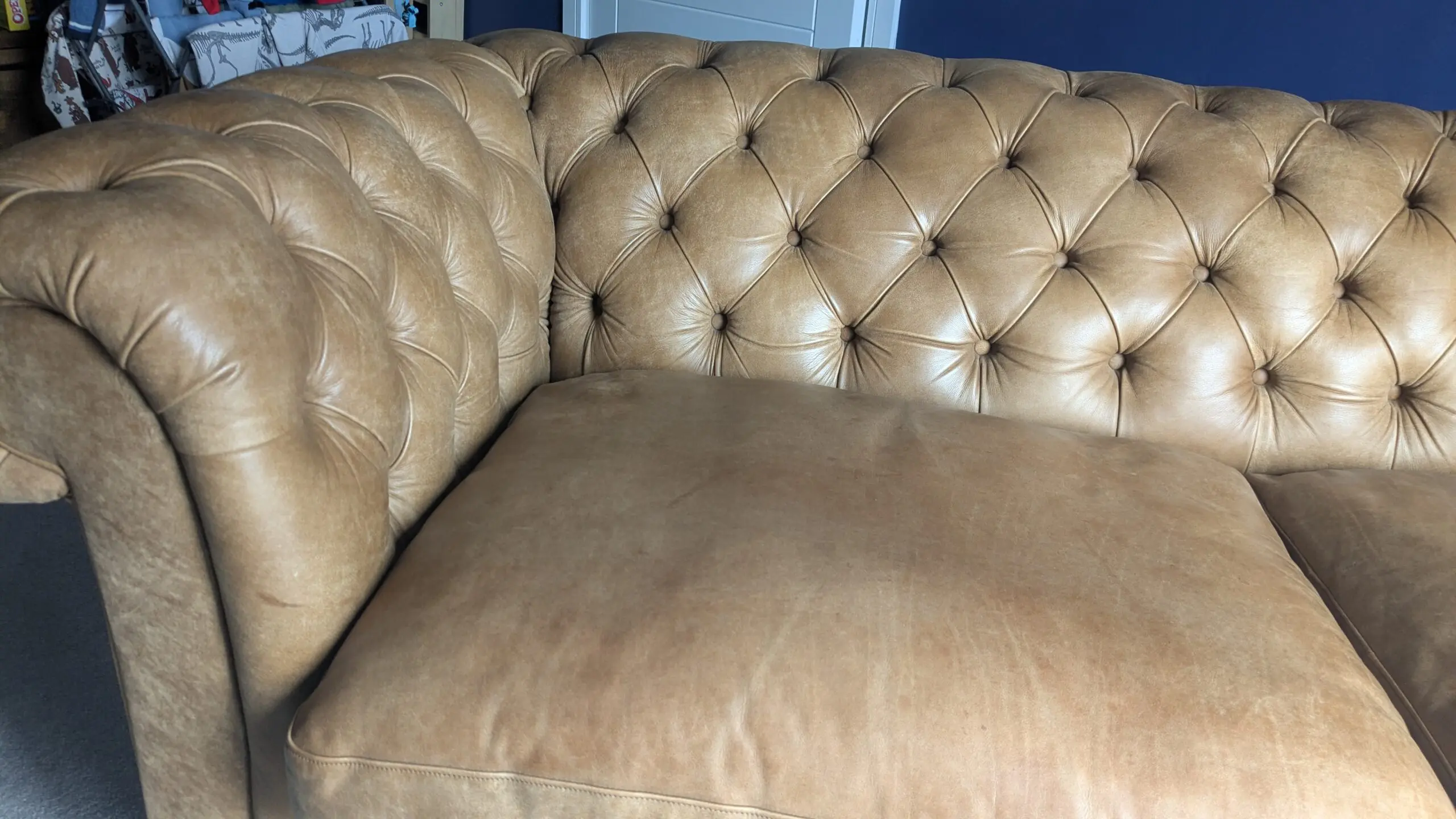 John Lewis Cromwell Chesterfield Grand 4 Seater Leather Sofa, Light Leg, Demetra Light Tan