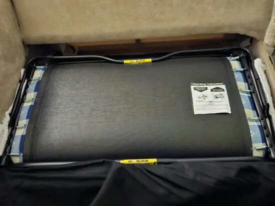 Interchangeable 2 seater sofa bed 2 seater settee and oval chair can be put together to make corner or separate