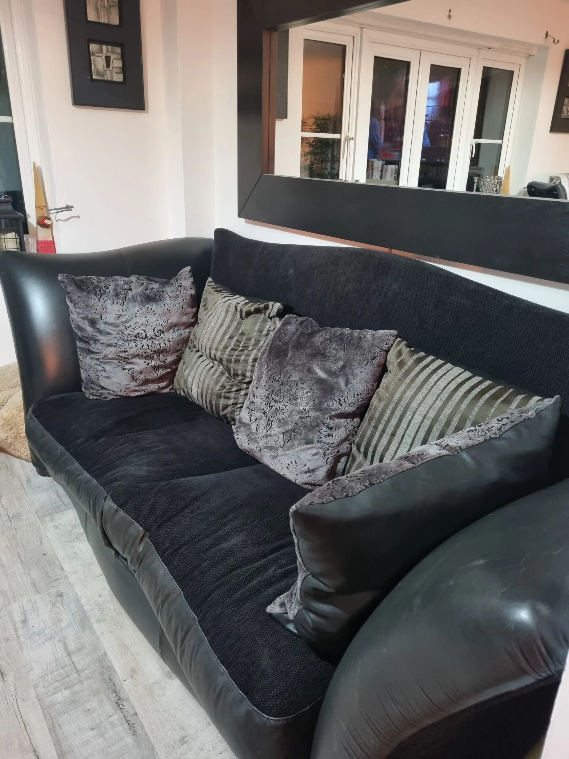 Calia Italia designer winged sofa with 2 matching armchairs