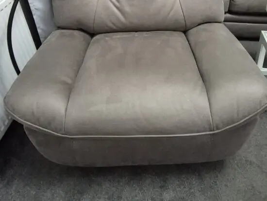 DFS Hexis Power Recliner Chaity