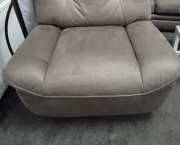 DFS Hexis Power Recliner Chaity