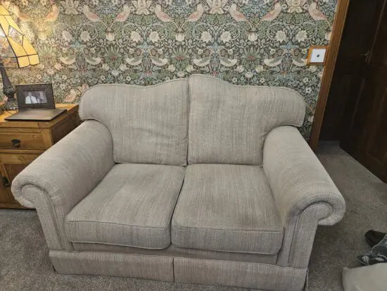 Oatmeal suite excellent condition