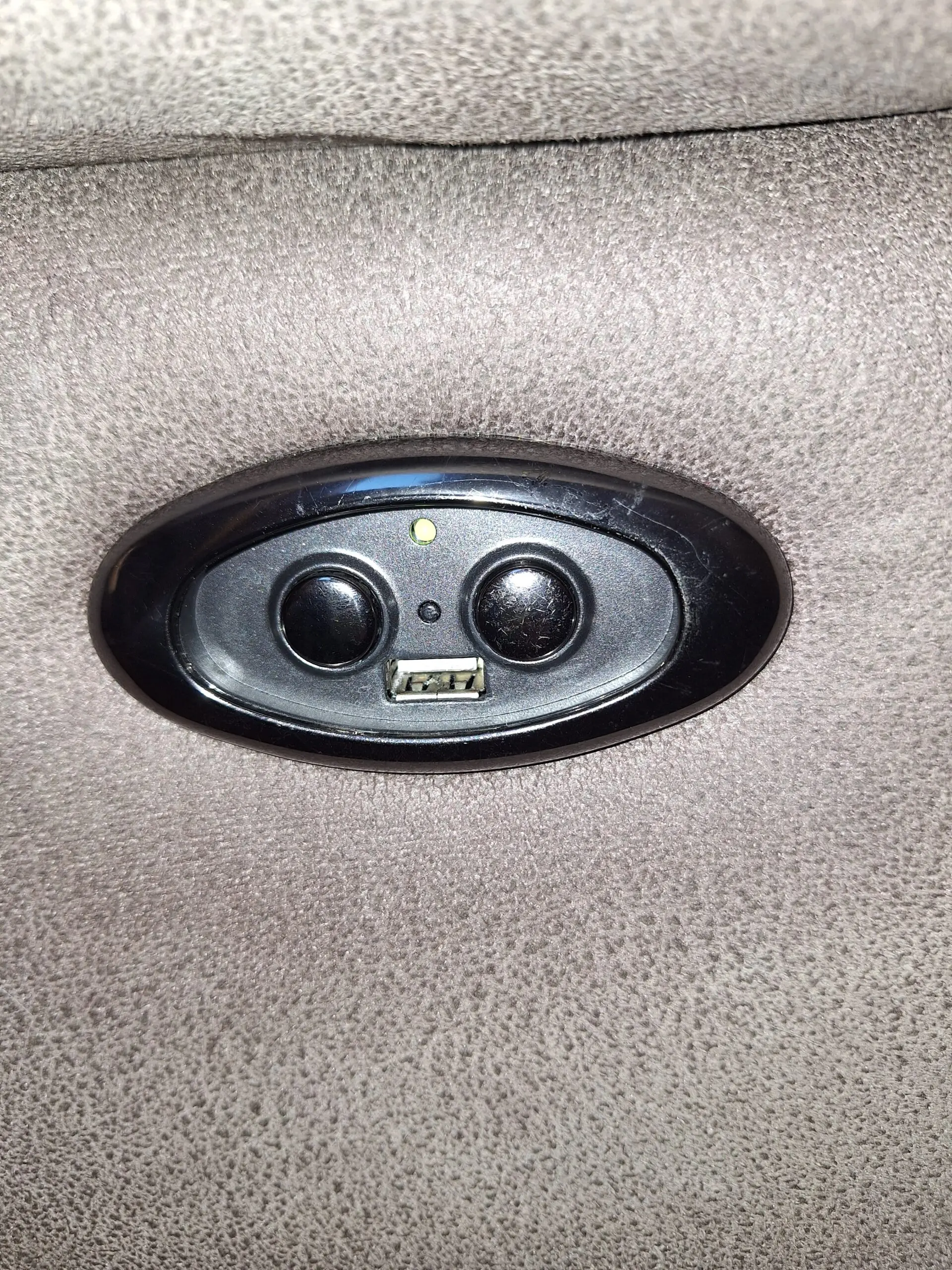 DFS 6 seater reverse leather corner sofa with USB chargers, 2 electric recliners and matching storage foot stool