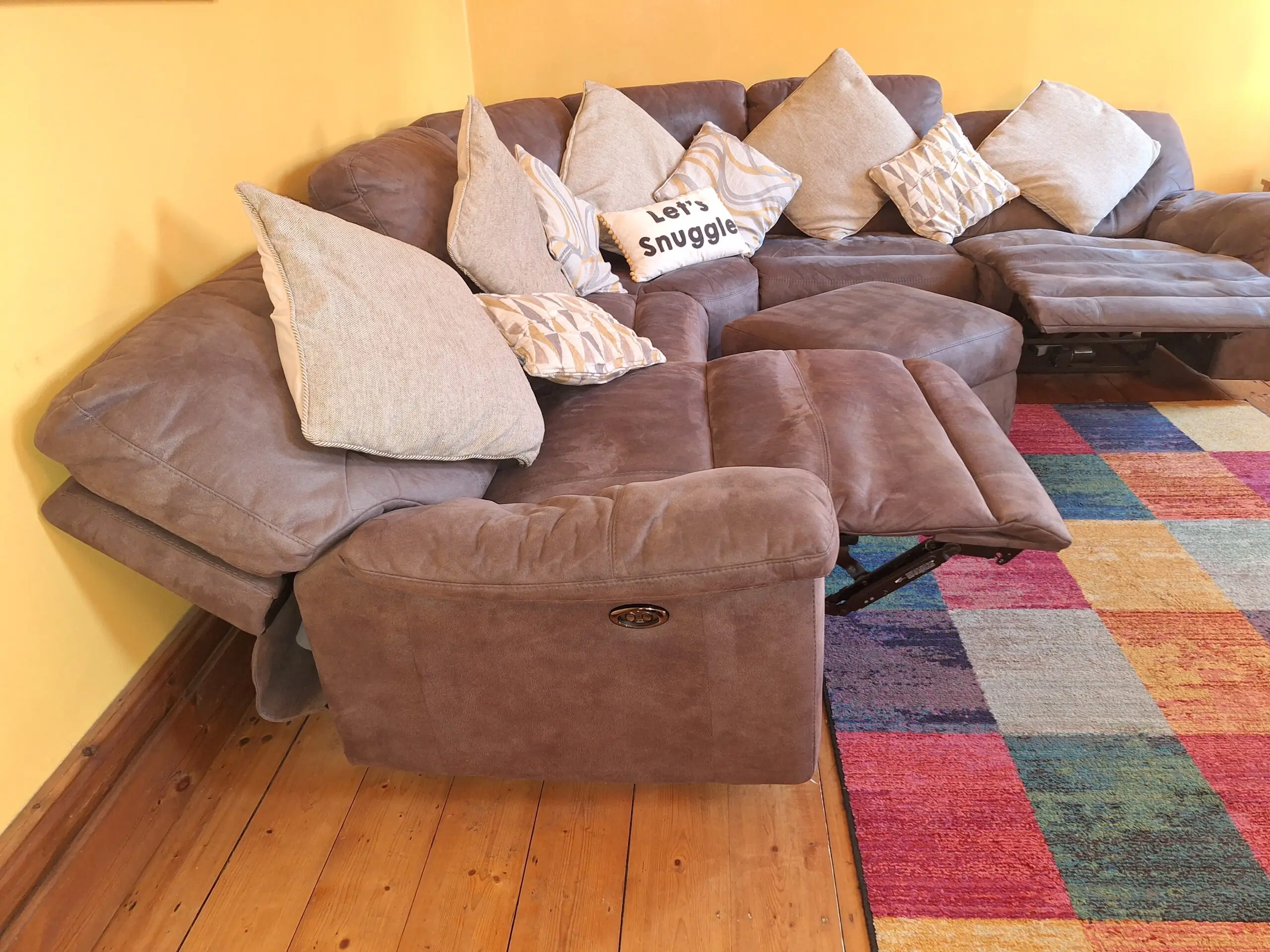 DFS 6 seater reverse leather corner sofa with USB chargers, 2 electric recliners and matching storage foot stool