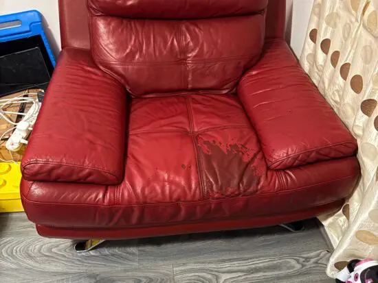 🔥 Red Genuine Leather Sofa Set – 2 Seater + 2 Armchairs – Used Condition – Bargain Price! 🔥