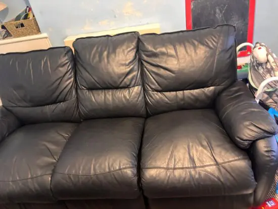 Black leather sofa 3+2