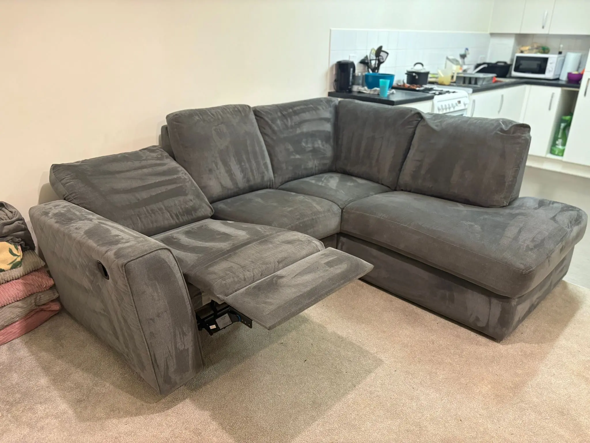 DFS Orka Right Hand Facing Arm Open End Manual Recliner Corner Sofa