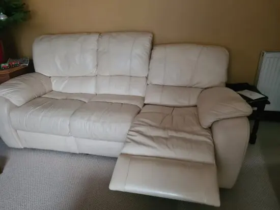 Cream leather recliner three piece suite