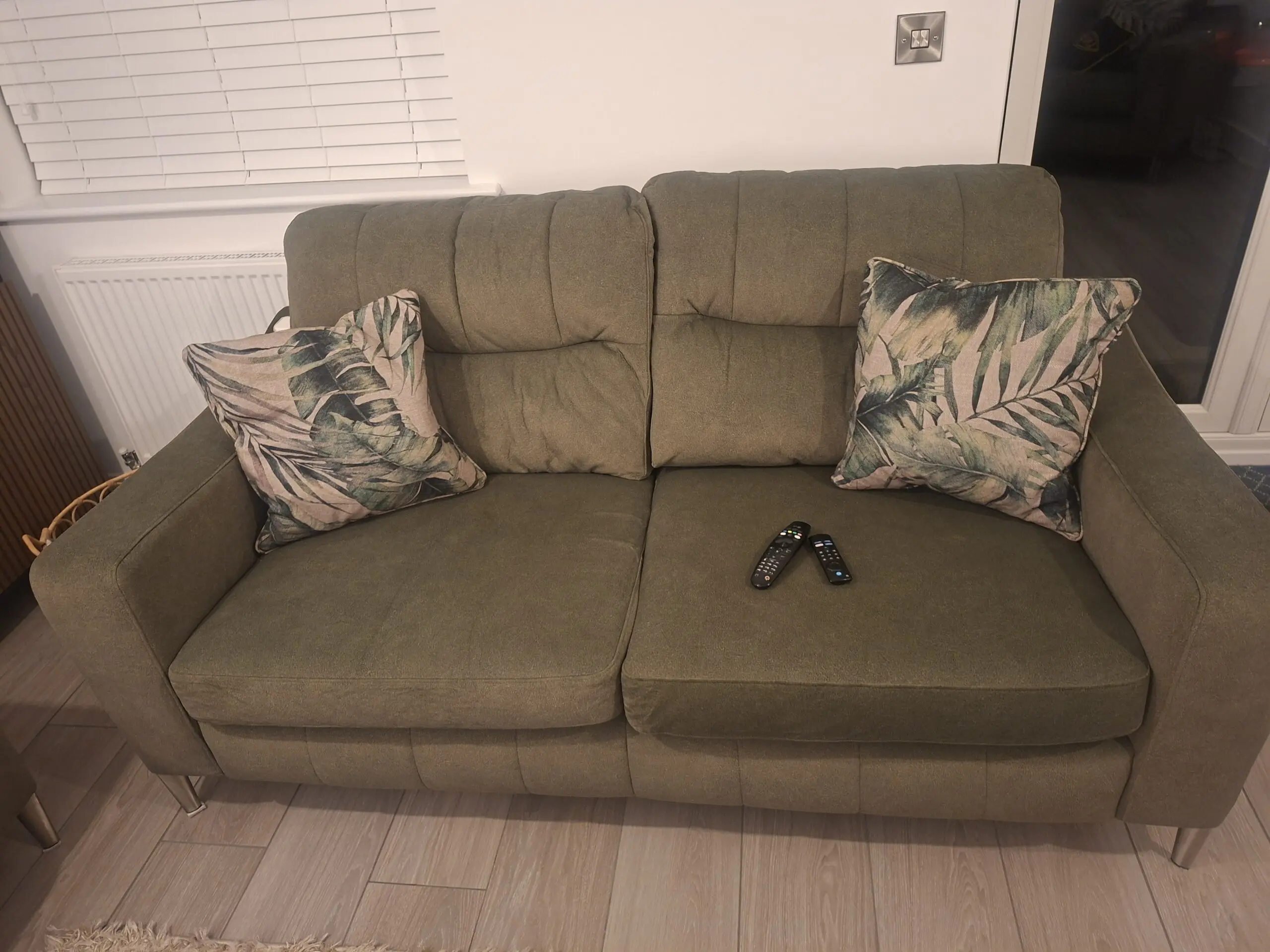 SCS Paradiso Sofa Set Green, 3,2 seater and Chair