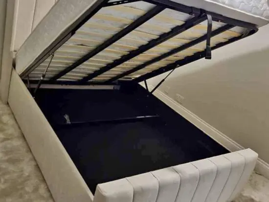 Brand New King Size Bed With Mattress Ottoman Geslift Storage