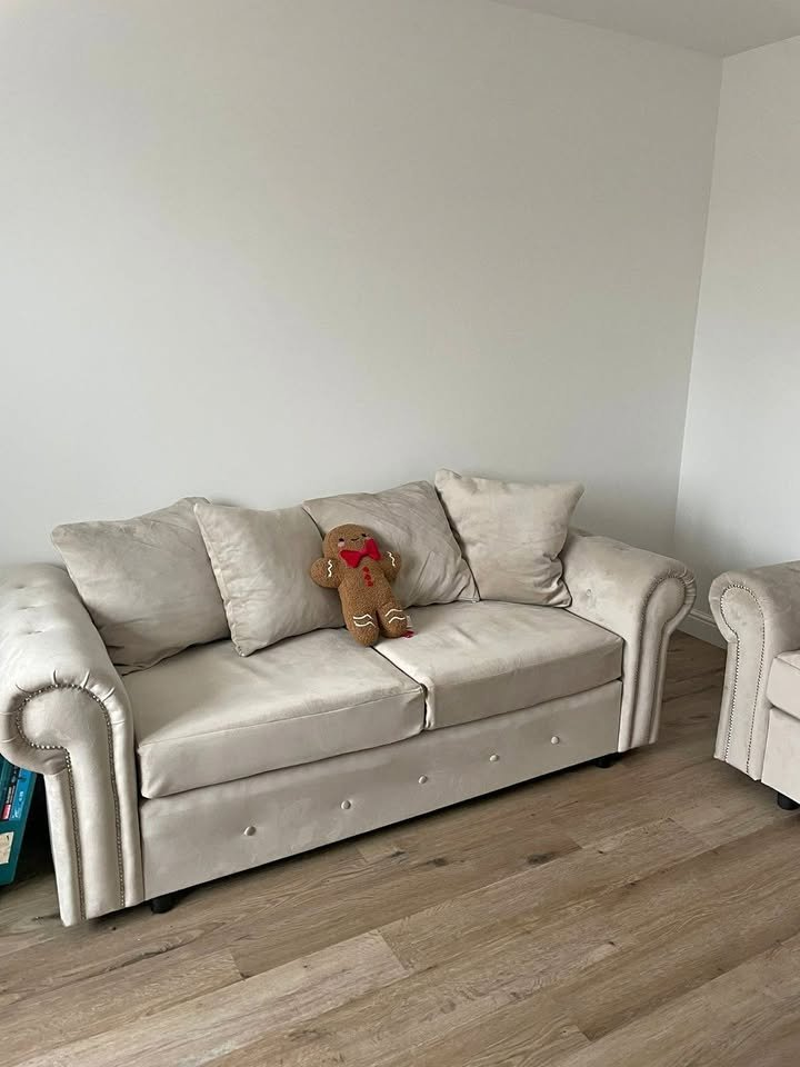 DFS!!! Cream 2x seater and 3x seater Ashwin Sofa