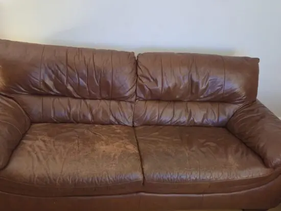 FREE - sofa suite