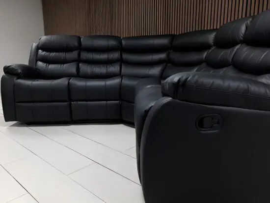 Urgent Sale ! Never Used Black Leather Recliner Corner Sofa 5 Seater Corner Sofa
