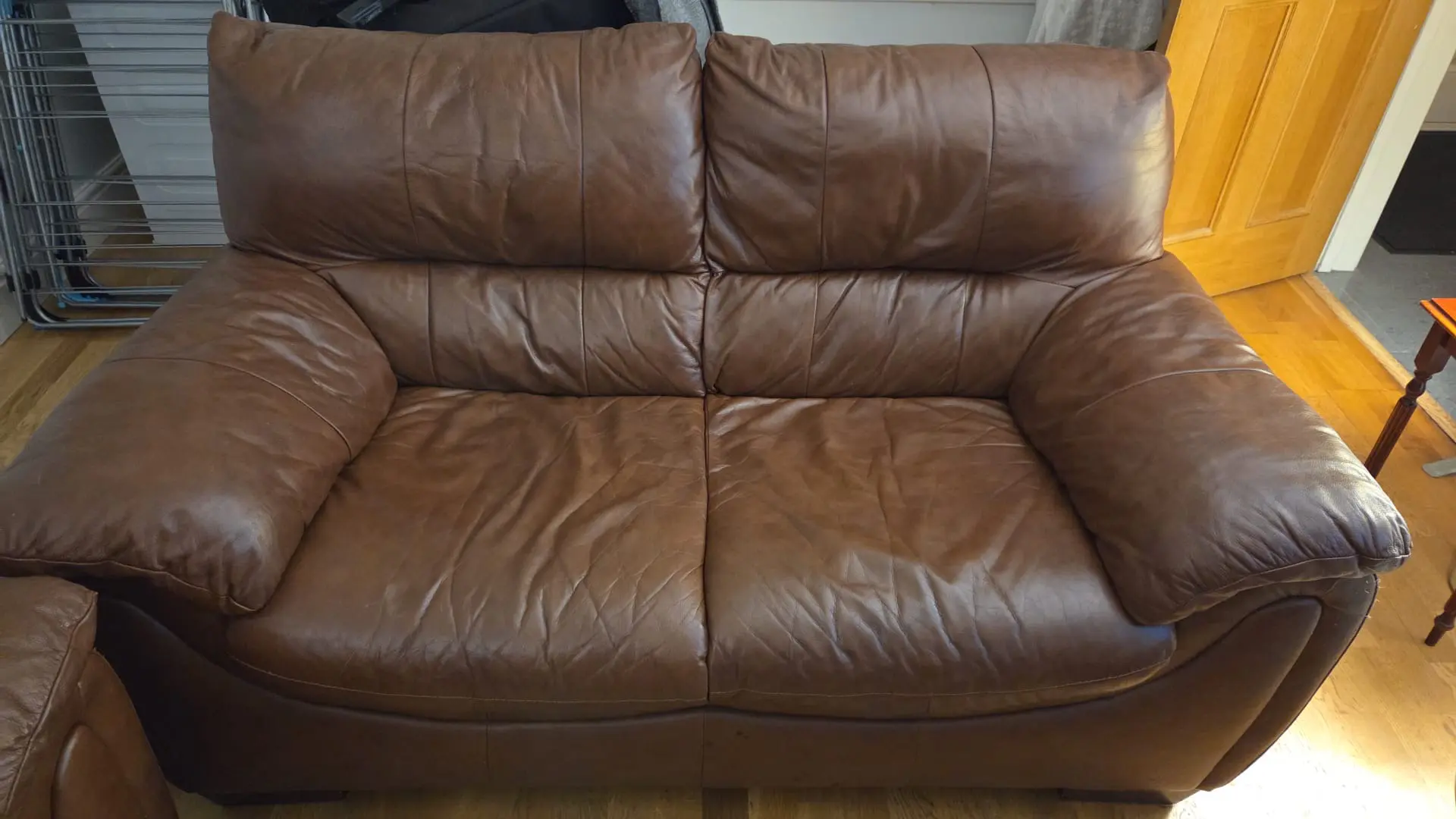 FREE - sofa suite
