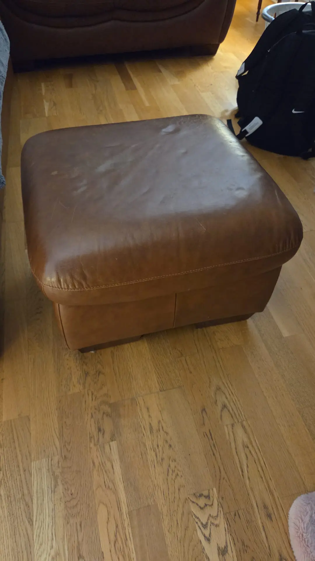 FREE - sofa suite