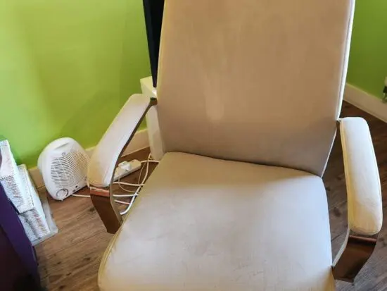 DKNY Cream Velvet Office Chair – Elegant, Comfortable & Modern – £70 (Quick Sale)